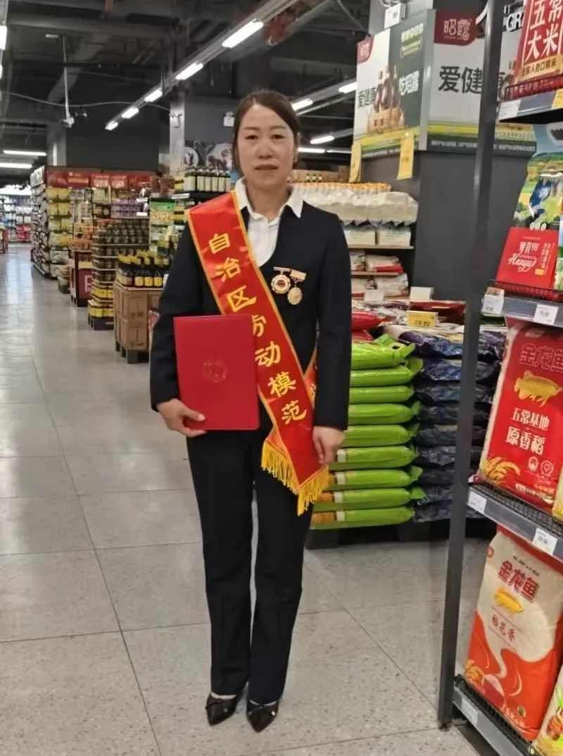 【家鄉(xiāng)好超市】五一國際勞動節(jié)｜在家鄉(xiāng)好，“打工人”活成了教科書